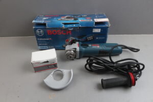 Одноручная углошлифмашина BOSCH GWX 19-125 S в кор. уцененный (0121817256)