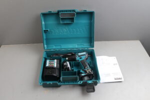 Аккум. дрель-шуруповерт MAKITA DF 332 DWAE в чем. уцененный (1309000894)